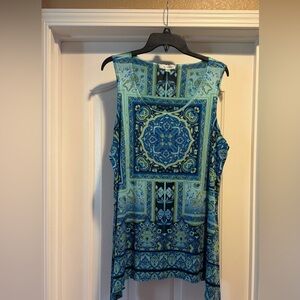 Dress Barn Beautiful Blue Variations Floral Tunic. Offers taken seriously!